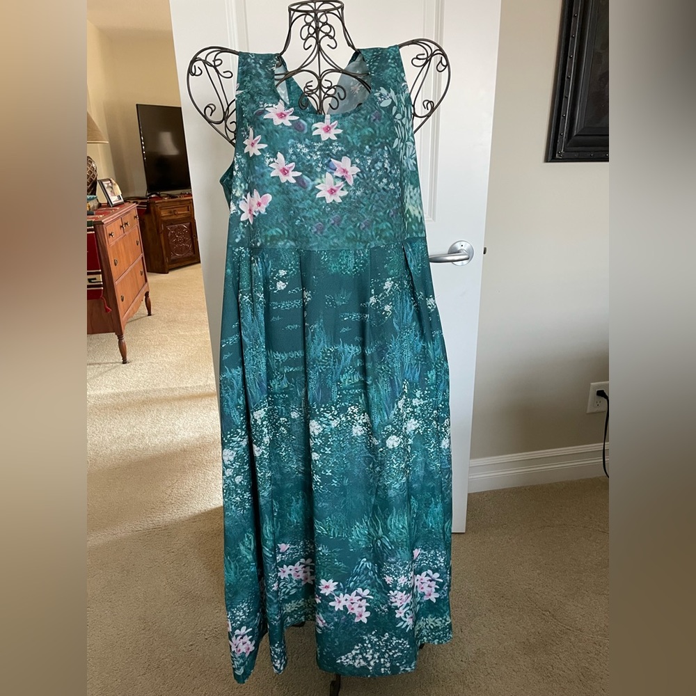 Ladies dress